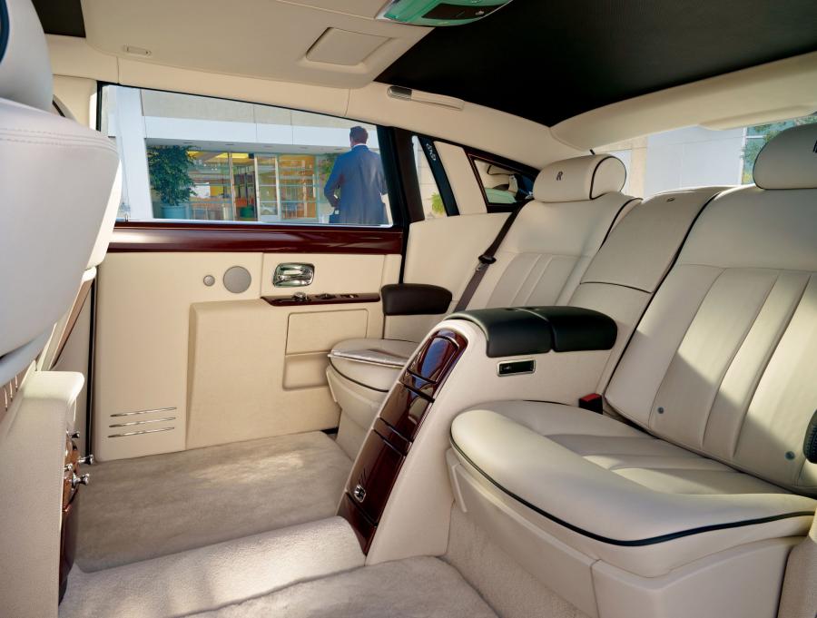  Rolls-Royce Phantom EWB 2012 года  (фото 11 из 34)